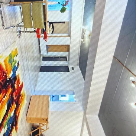 Ionescu Apartament Apartman